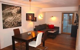Aha-Apartment